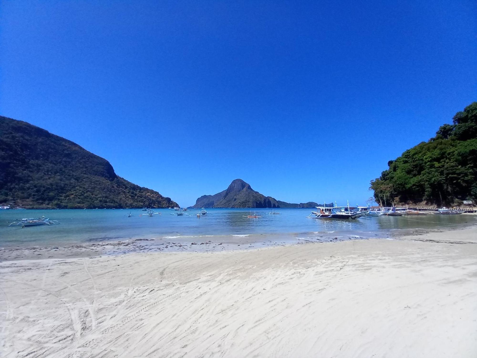 Sun Valley Backpackers Inn El Nido Buitenkant foto