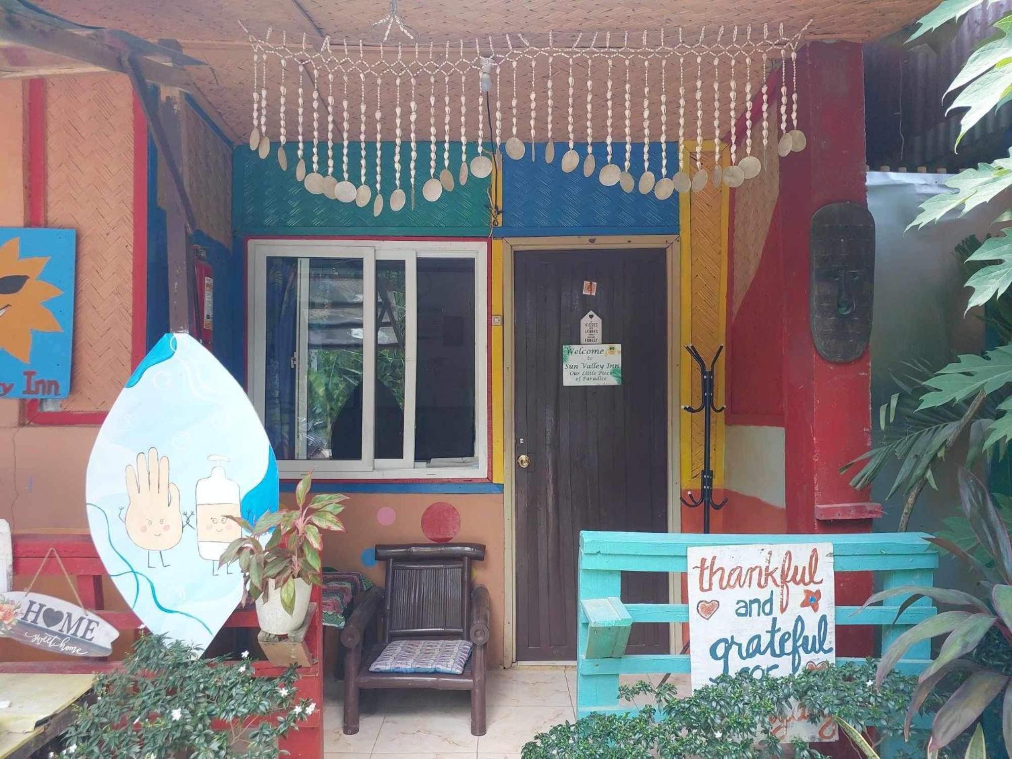 Sun Valley Backpackers Inn El Nido Buitenkant foto